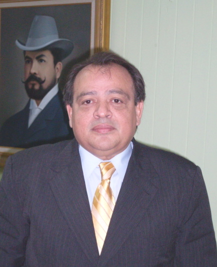 Dr. Antenor Rosales
